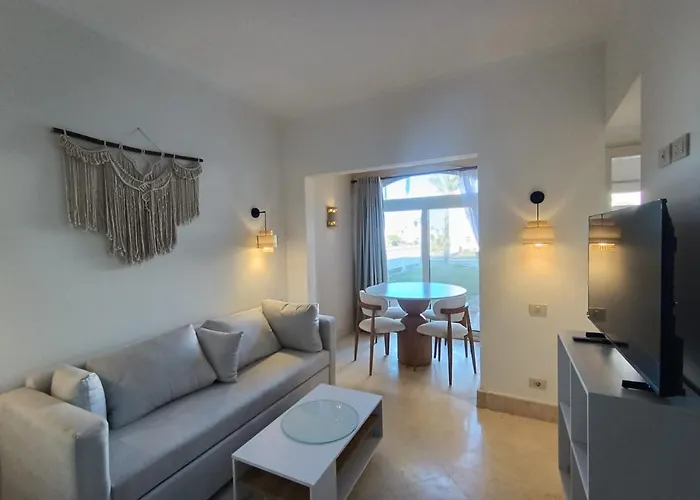Orientalcoast Apartment