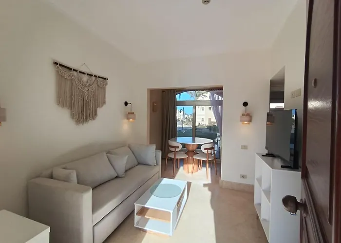 Orientalcoast Apartment