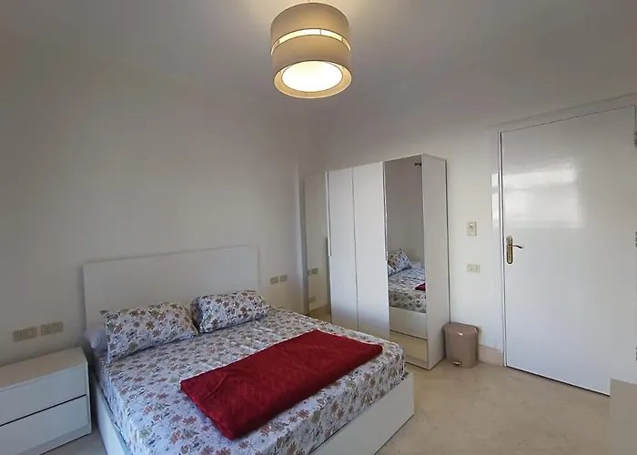 Orientalcoast Apartment *